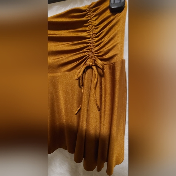 FREE People Who’s That Mini Skirt Size XS, Color Carmel - Picture 2 of 4